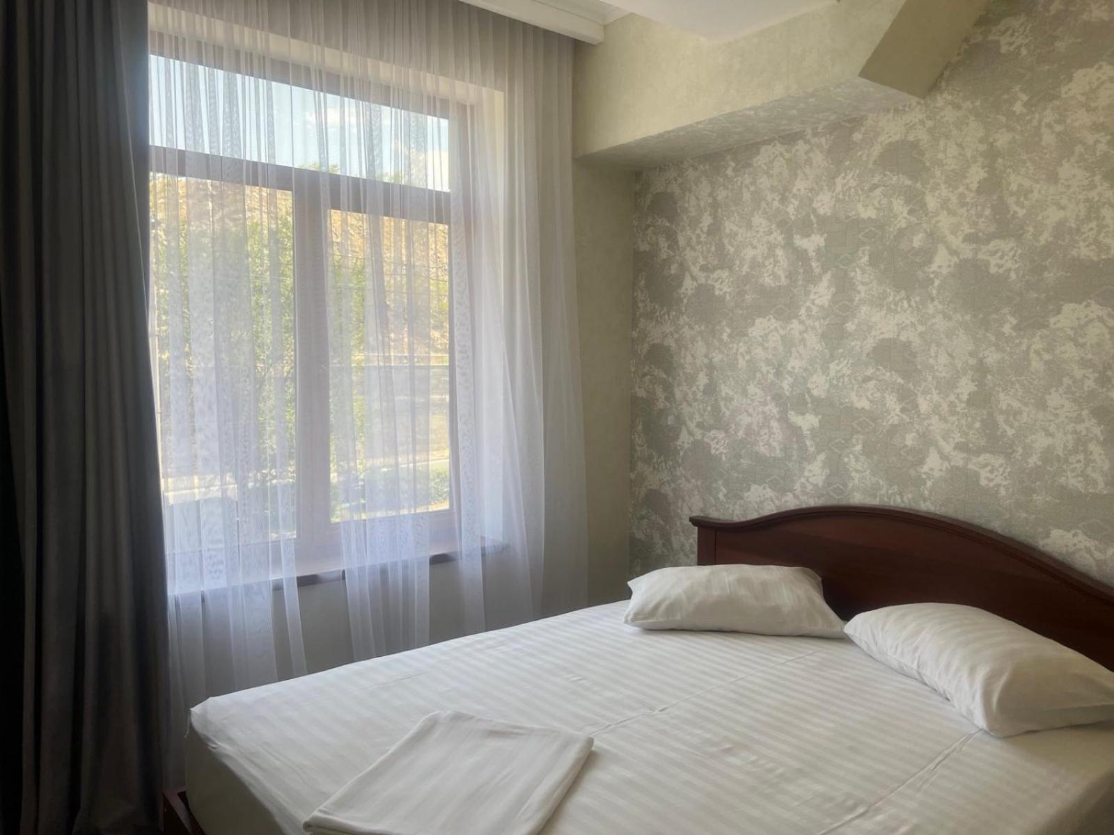 Park Avenue Hotel Yerevan Exterior photo